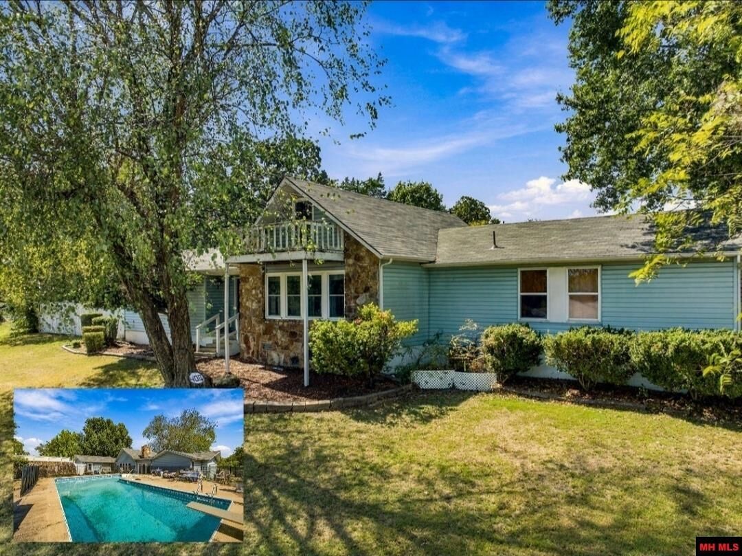 Property Photo:  408 N Cardinal Drive  AR 72653 