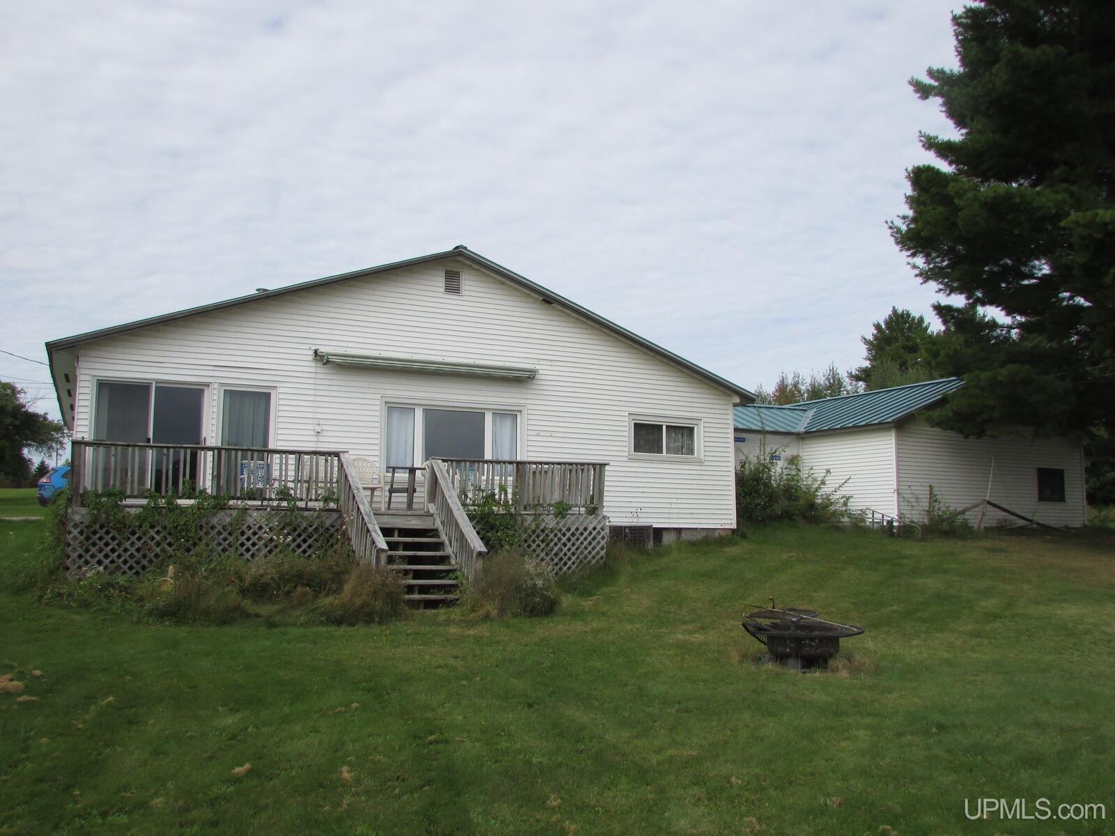 Property Photo: 112 Pine Street MI 49908