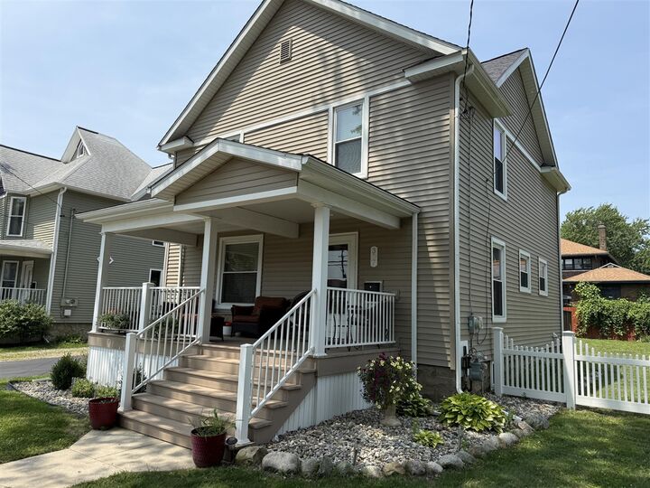 Property Photo: 307 Perry Street MI 49224-1718