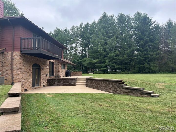 Property Photo:  250 Hoffmann Lane  IL 62226 