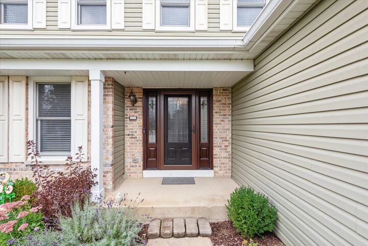 Property Photo:  608 Wainsford Drive  IL 60169 