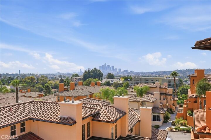 Property Photo: 3711 Baldwin Street 1203 CA 90031