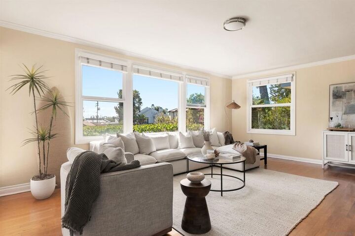 Property Photo:  5421 Linda Rosa  CA 92037 