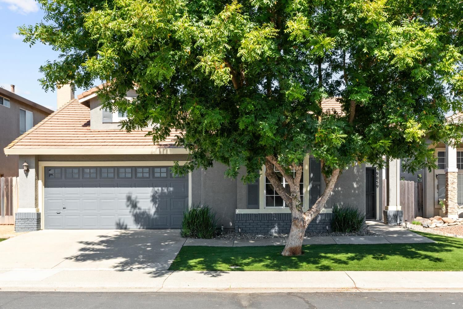 Property Photo:  9059 Richborough Way  CA 95624 