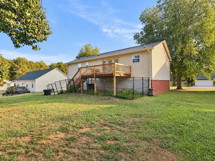 Property Photo: 131 Cody St NW TN 37312