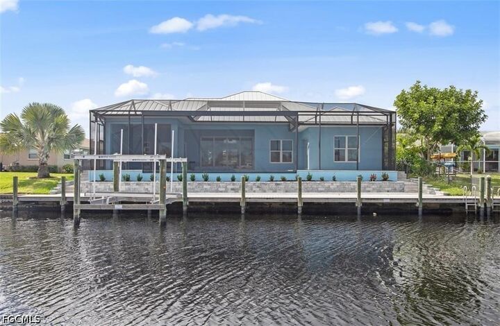 Property Photo:  1513 SE 20th Avenue  FL 33990 