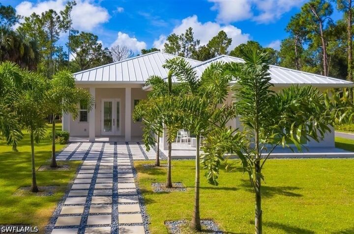 Property Photo: 3740 3rd Avenue SW FL 34117