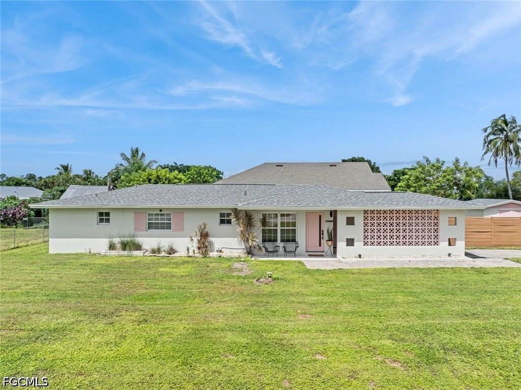 Property Photo:  8071 San Carlos Boulevard  FL 33967 