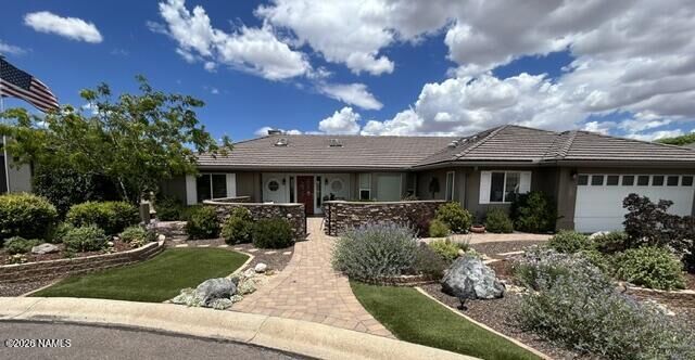 Property Photo: 1930 Golf View Lane AZ 86301
