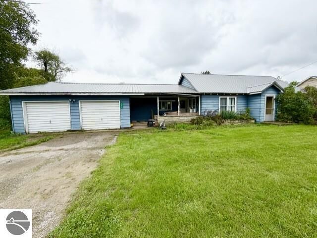 Property Photo: 1026 S Main Street MI 48818