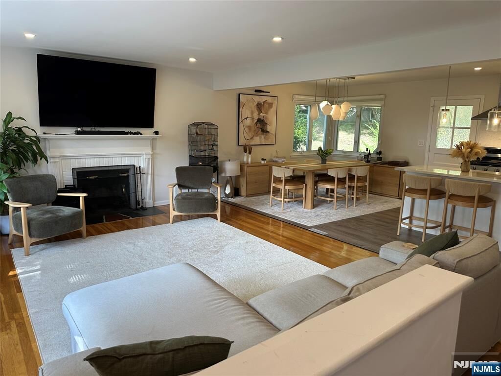 Property Photo:  339 Durie Avenue  NJ 07624 