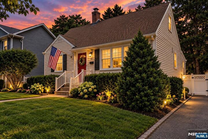Property Photo:  91 Lynwood Road  NJ 07044 