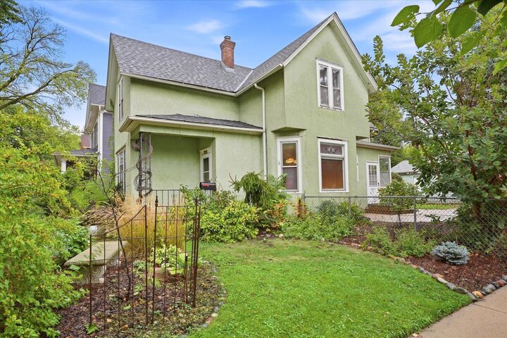 Property Photo: 705 Jefferson Avenue MN 55102