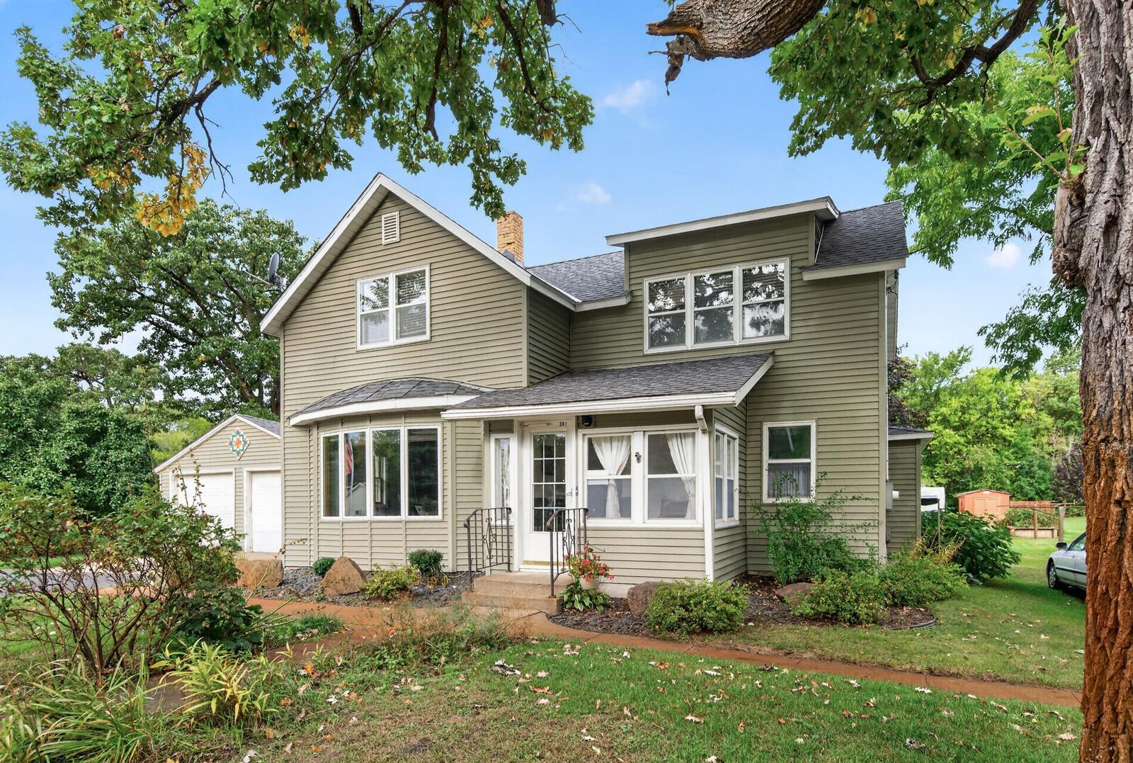 Property Photo:  381 Lake Street S  MN 55309 