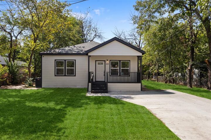 Property Photo:  333 Levant Avenue  TX 75217 