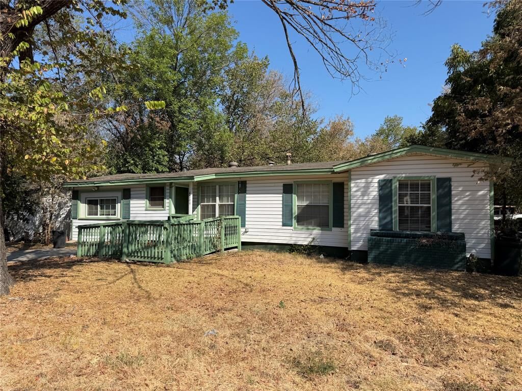 Property Photo:  4209 Monna Street  TX 76117 