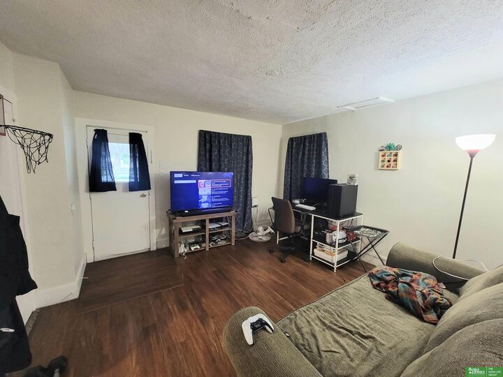 Property Photo: 232 E 16th Street NE 68467