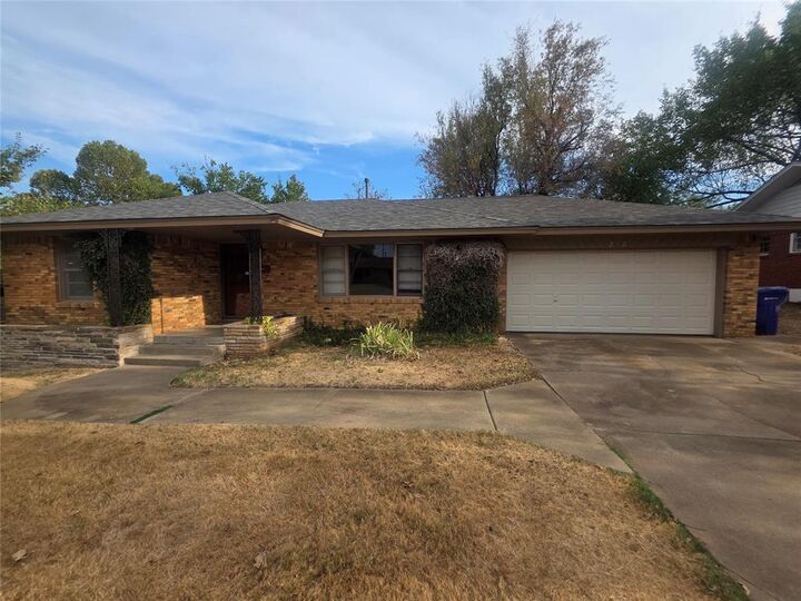 Property Photo: 212 Bluebird Drive OK 73110