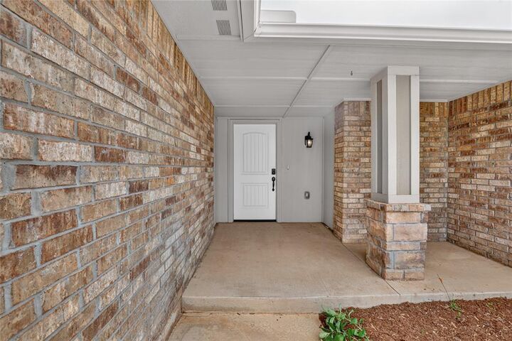 Property Photo:  6516 NW 158th Street  OK 73013 
