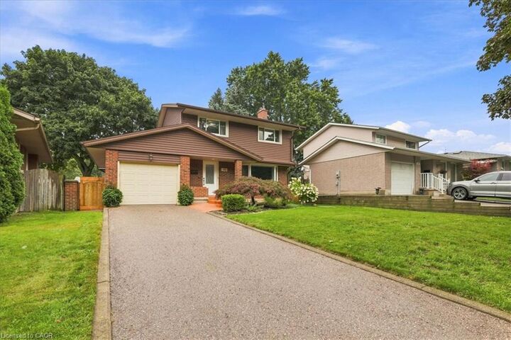 Property Photo:  71 Greenock Drive  ON N2E 2J9 