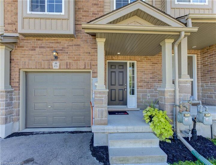 Property Photo: 975 Zeller Crescent ON N2A 0C9