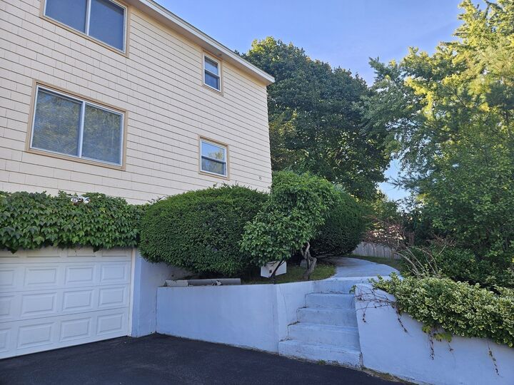 Property Photo:  15 Eliot Rd 15  MA 02492 