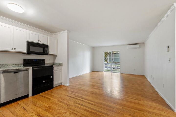 Property Photo:  30 Abbey Rd 106  MA 01453 