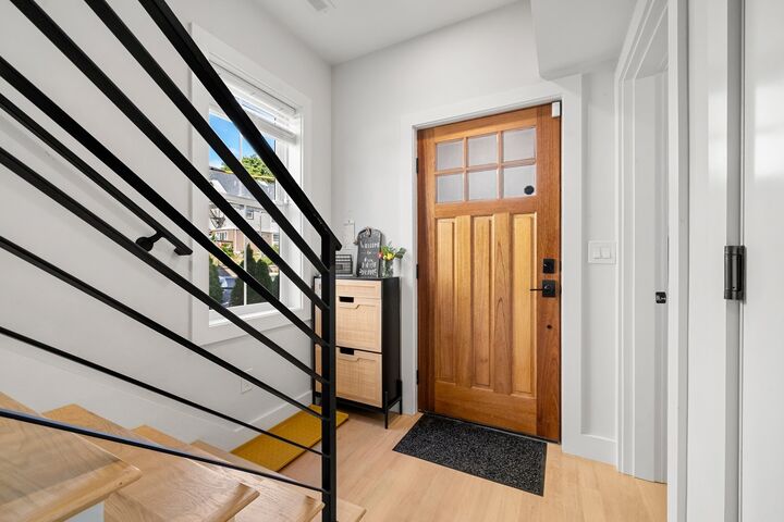 Property Photo:  24 Bradshaw St 4  MA 02121 