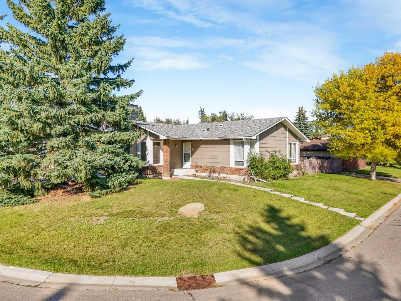 Property Photo: 101 Hodson Way AB T0L 1T1
