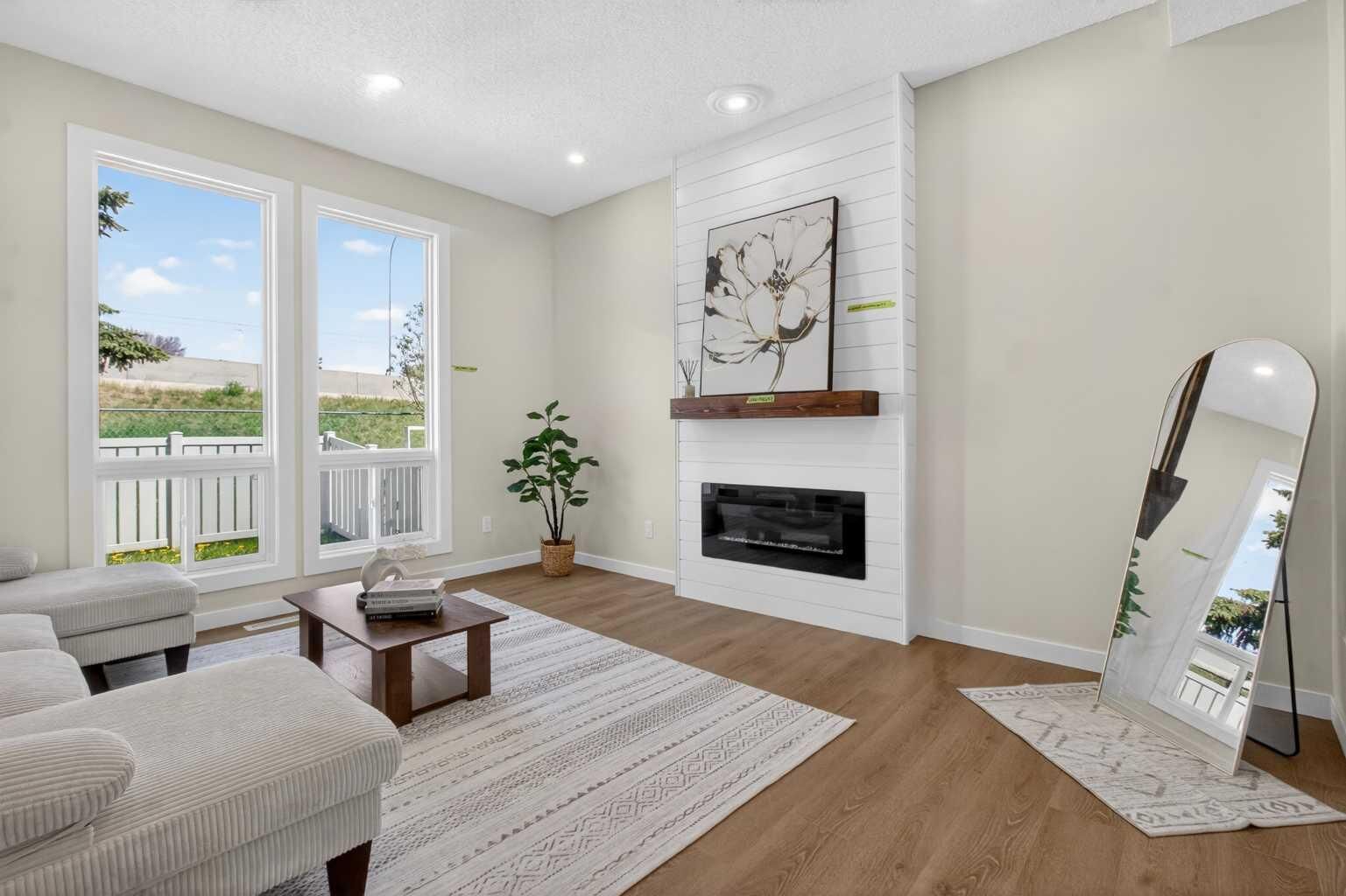 Property Photo:  5340 17 Avenue SW 306  AB T3E 6M3 