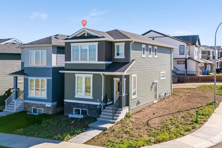 Property Photo: 41 Ambleton Boulevard NW AB T3P 1W9