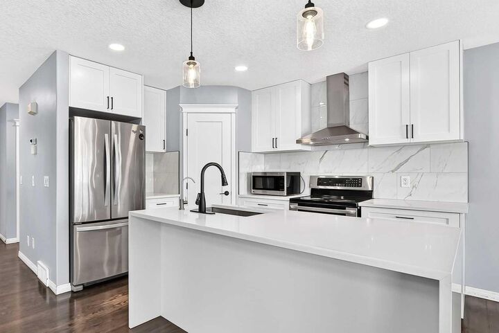 Property Photo:  12871 Coventry Hills Way NE  AB T3K 5L4 
