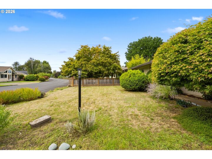 Property Photo: 9460 SW Bayou Dr OR 97128