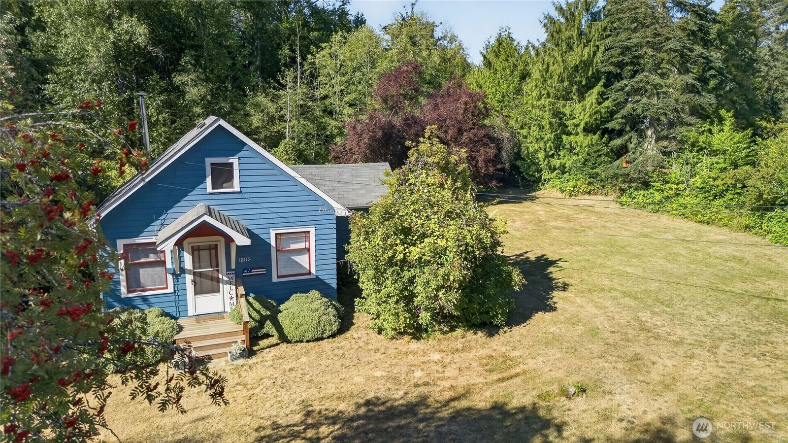 Property Photo: 10115 56th Street SE WA 98290