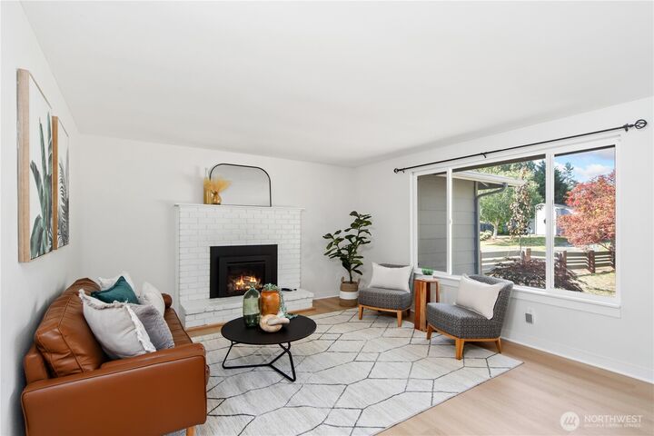 Property Photo: 1022 Logan Street WA 98368