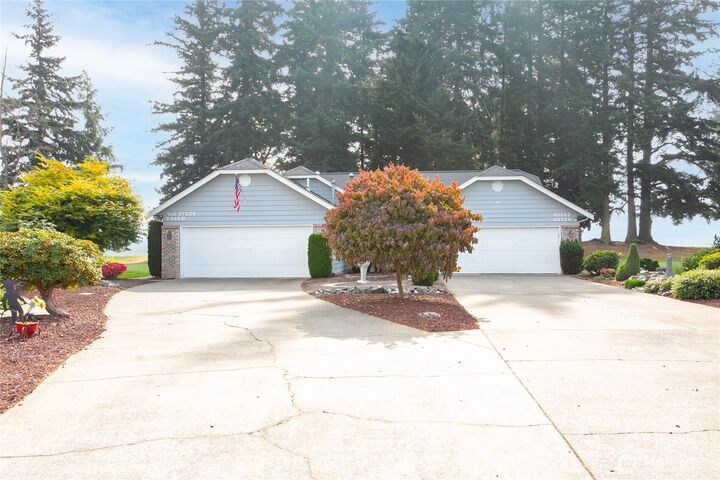 Property Photo:  6842  Raspberry Drive B  WA 98247 