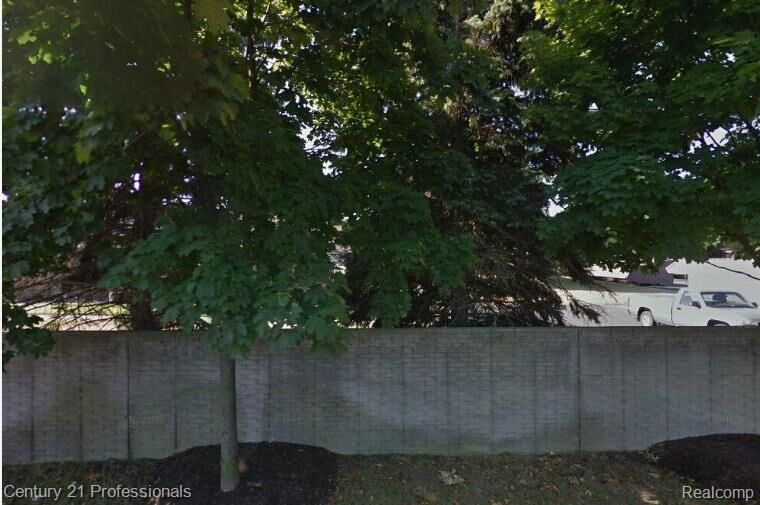 Property Photo:  40822 Newport Drive  MI 48170 