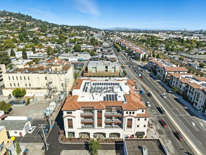 Property Photo: 560 El Camino Real 306 CA 94070