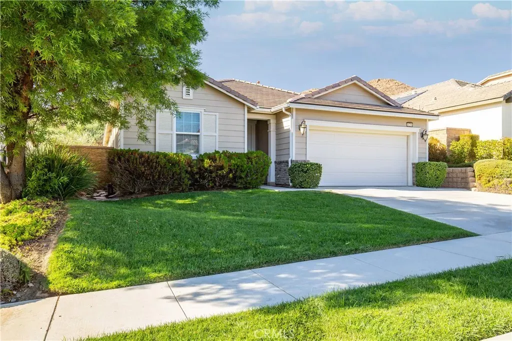 Property Photo: 34296 Deergrass Way CA 92532