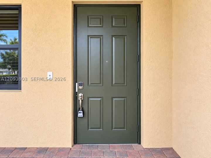 Property Photo: 3737 SE 2nd Dr 3737 FL 33033