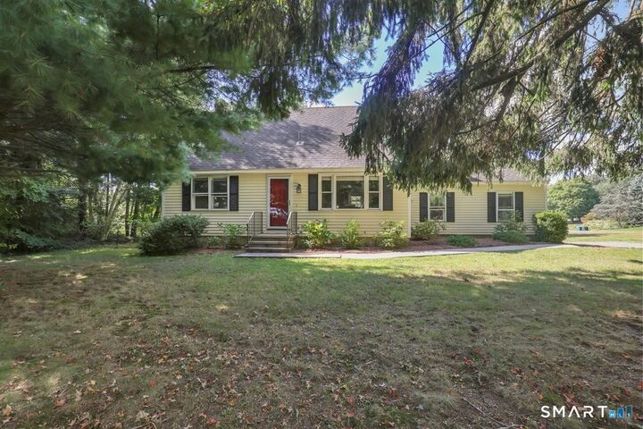 Property Photo:  1 Briarcliffe Trail  CT 06475 