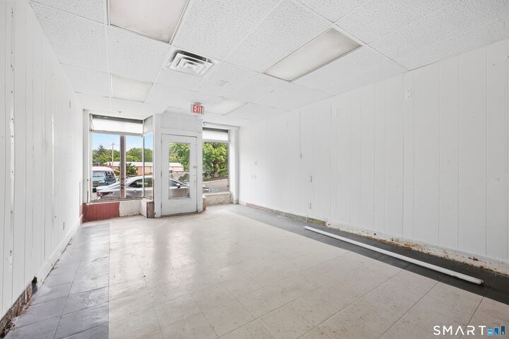 Property Photo:  61 East Main Street  CT 06457 