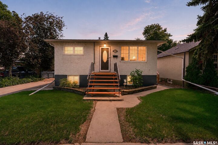 Property Photo:  1225 Grafton Avenue  SK S6H 3S7 