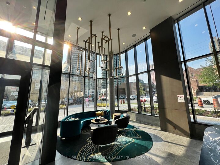 Property Photo:  15 Holmes Avenue 1512  ON M2N 0L4 