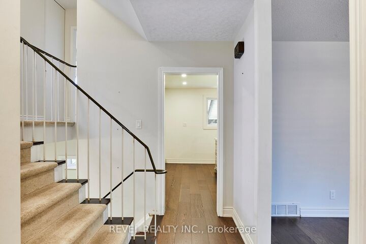 Property Photo:  1260 Ilona Park Road  ON L1W 1E4 
