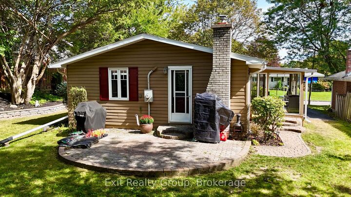 Property Photo:  120 Prospect Hill  ON K8V 2V3 