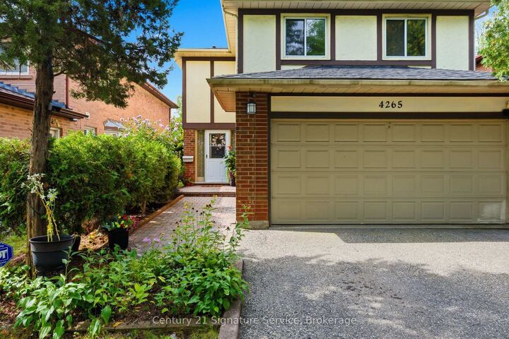 Property Photo:  4265 Tea Garden Circle  ON L5B 2Z1 