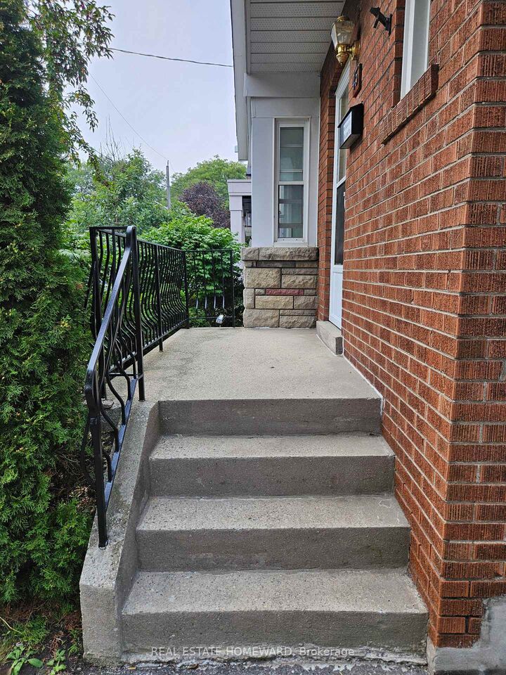 Property Photo:  45 Norlong Boulevard Main  ON M4C 3W8 