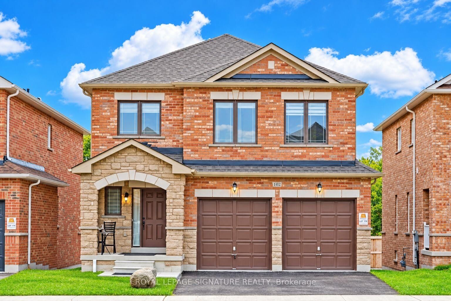 Property Photo:  102 Terry Clayton Avenue  ON L0K 1A0 