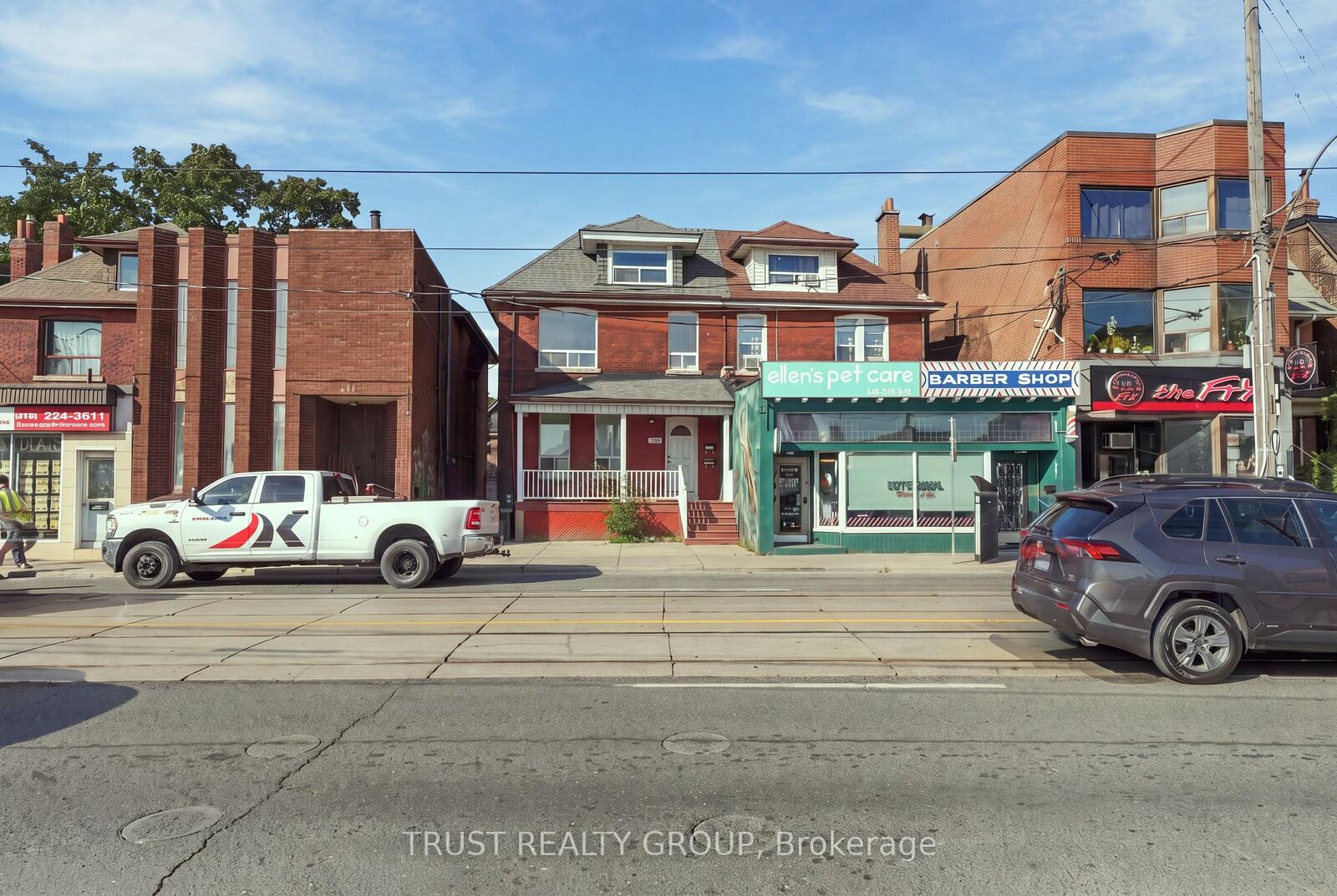 Property Photo:  2279 Dundas Street W Main &Amp Basement  ON M6R 1X6 